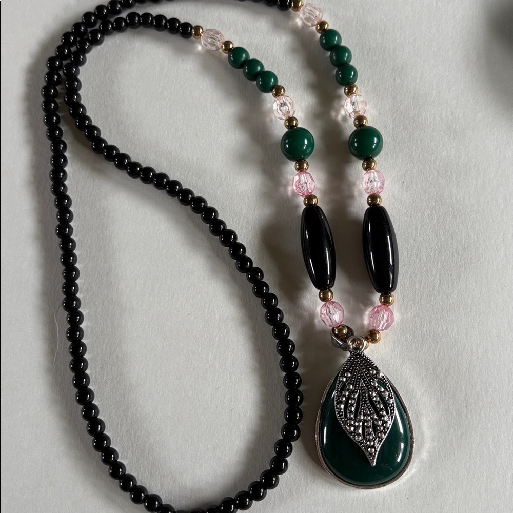 Elegant Green and Black Beaded Necklace